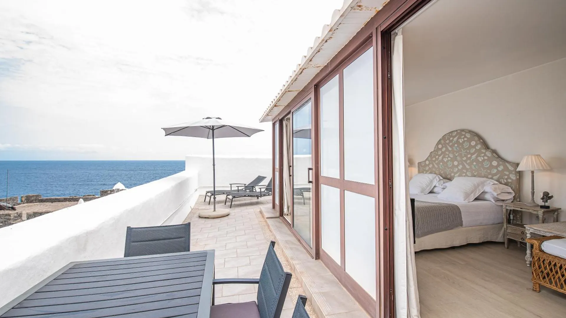 Isla Baja Suites Garachico  Spain